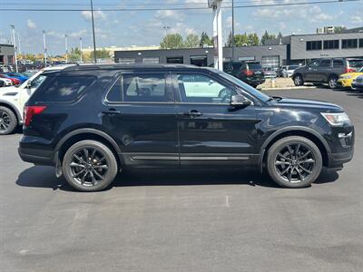2018 Ford Explorer XLT   - Photo 4 - Edmonton, AB T5S 1R1