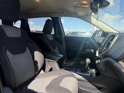 2018 Jeep Cherokee Sport Altitude *ONE OWNER* - Photo 15 - Edmonton, AB T5S 1R1