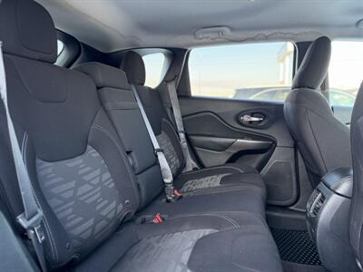 2019 Jeep Cherokee North - Photo 14 - Edmonton, AB T5S 1R1