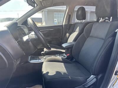2020 Mitsubishi Outlander ES   - Photo 9 - Edmonton, AB T5S 1R1