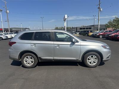 2020 Mitsubishi Outlander ES   - Photo 4 - Edmonton, AB T5S 1R1