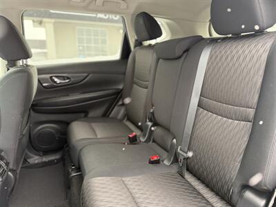 2017 Nissan Rogue SV - Photo 11 - Edmonton, AB T5S 1R1