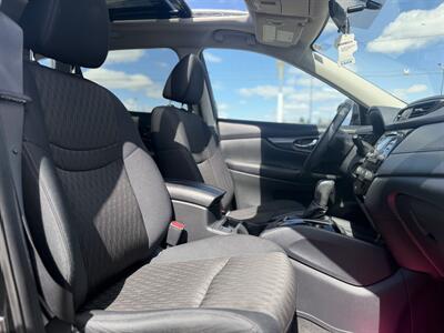 2017 Nissan Rogue SV *NO ACCIDENTS*   - Photo 12 - Edmonton, AB T5S 1R1