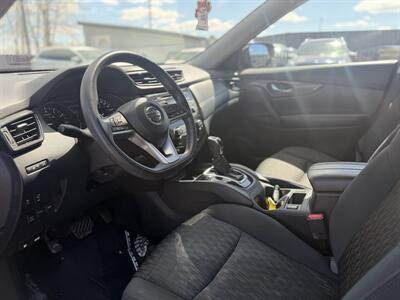 2017 Nissan Rogue SV *NO ACCIDENTS*   - Photo 9 - Edmonton, AB T5S 1R1