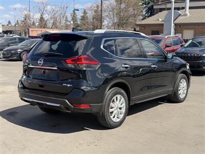 2017 Nissan Rogue SV *NO ACCIDENTS*   - Photo 5 - Edmonton, AB T5S 1R1