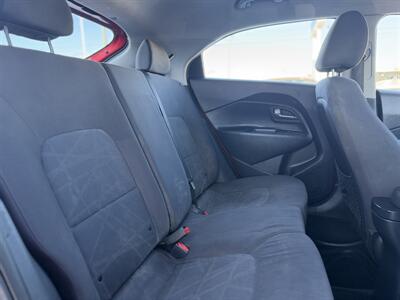 2013 Kia Rio LX   - Photo 13 - Edmonton, AB T5S 1R1