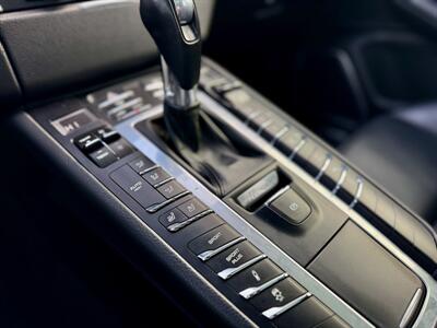 2016 Porsche Macan Turbo   - Photo 17 - Edmonton, AB T5S 1R1