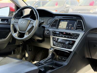 2016 Hyundai SONATA Limited - Photo 12 - Edmonton, AB T5S 1R1