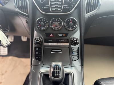 2016 Hyundai Genesis Coupe 3.8 R-Spec   - Photo 13 - Edmonton, AB T5S 1R1