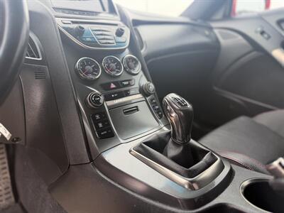 2016 Hyundai Genesis Coupe 3.8 R-Spec   - Photo 12 - Edmonton, AB T5S 1R1