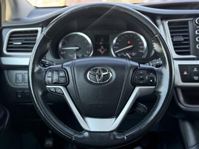 2014 Toyota Highlander XLE *ONE OWNER, NO ACCIDENTS*   - Photo 18 - Edmonton, AB T5S 1R1