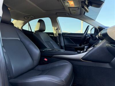 2018 Lexus IS 300 - Photo 13 - Edmonton, AB T5S 1R1