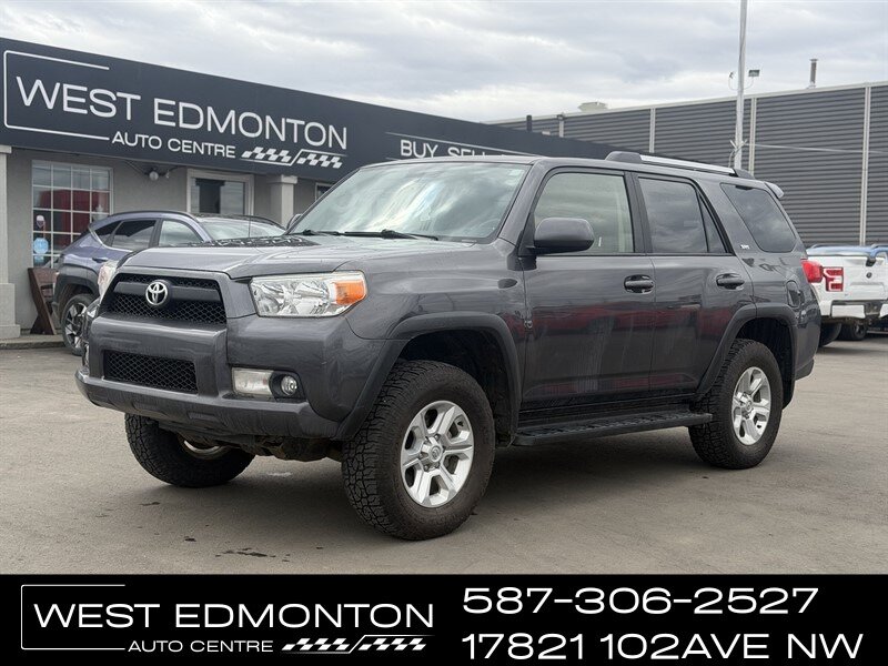 2013 Toyota 4Runner SR5 *NO ACCIDENTS*  