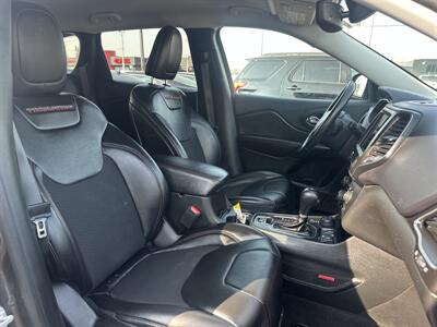 2019 Jeep Cherokee Trailhawk   - Photo 10 - Edmonton, AB T5S 1R1