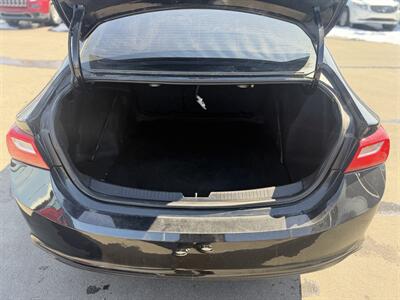 2017 Chevrolet Malibu LT   - Photo 15 - Edmonton, AB T5S 1R1