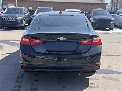 2017 Chevrolet Malibu LT   - Photo 6 - Edmonton, AB T5S 1R1