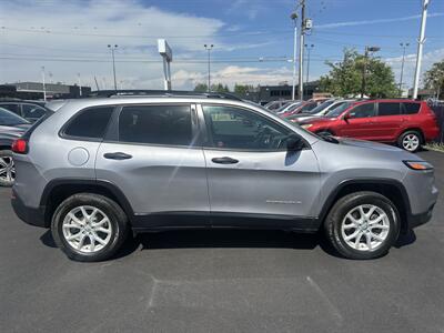 2018 Jeep Cherokee Sport   - Photo 4 - Edmonton, AB T5S 1R1