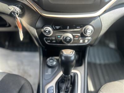 2018 Jeep Cherokee Sport   - Photo 15 - Edmonton, AB T5S 1R1