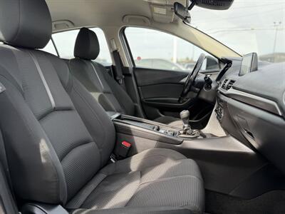 2018 Mazda MAZDA3 Sport GS - Photo 15 - Edmonton, AB T5S 1R1