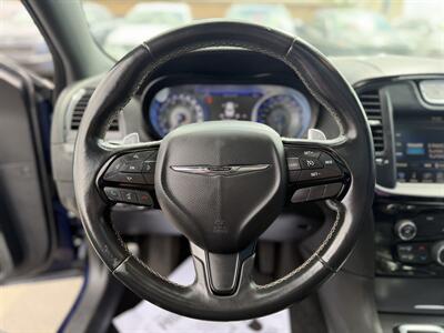 2015 Chrysler 300 S - Photo 13 - Edmonton, AB T5S 1R1