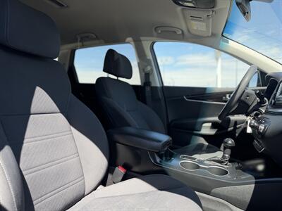 2017 Kia Sorento LX - Photo 14 - Edmonton, AB T5S 1R1