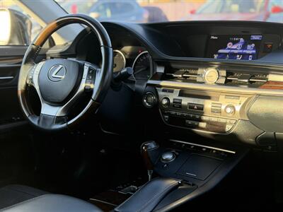 2013 Lexus ES 350 *ONE OWNER*   - Photo 15 - Edmonton, AB T5S 1R1