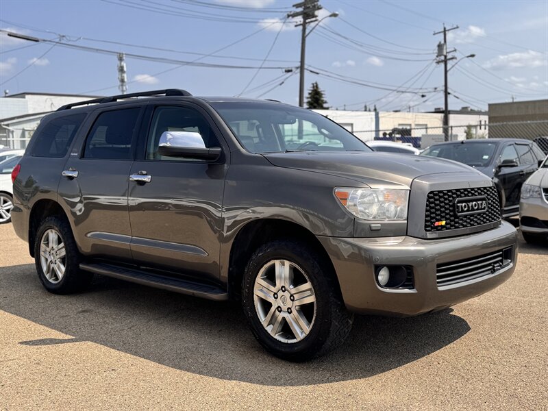 2008 Toyota Sequoia Platinum - Photo 1 - Edmonton, AB T5L 1A4