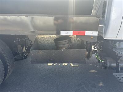 2022 International MV607 Oil Recovery  2,000 Gallon - Photo 3 - Phoenix, AZ 85004
