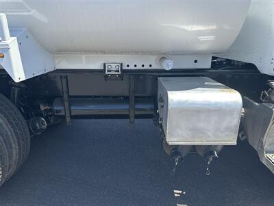 2022 Peterbilt 348 Water Truck  4,000 Gallon - Photo 10 - Phoenix, AZ 85004