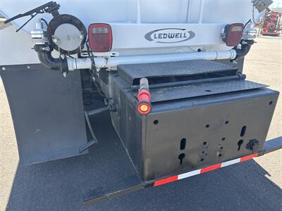 2022 Peterbilt 348 Water Truck  4,000 Gallon - Photo 11 - Phoenix, AZ 85004