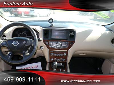2017 Nissan Pathfinder Platinum   - Photo 13 - Rockwall, TX 75032