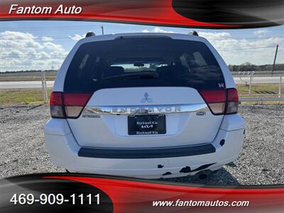 2011 Mitsubishi Endeavor SE   - Photo 5 - Rockwall, TX 75032