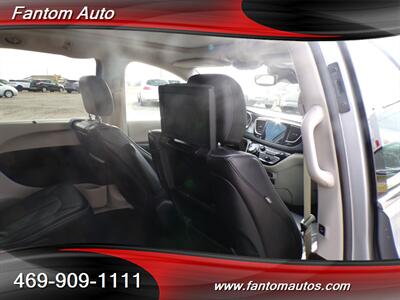 2018 Chrysler Pacifica Limited - Photo 9 - Rockwall, TX 75032