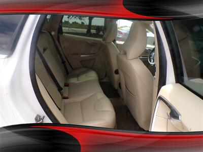 2015 Volvo XC60 T5 Drive-E Premier   - Photo 15 - Rockwall, TX 75032