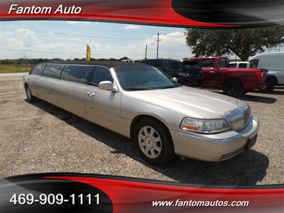 2011 Lincoln Town Car Executive w/Limousine Pkg   - Photo 3 - Rockwall, TX 75032