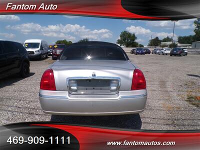 2011 Lincoln Town Car Executive w/Limousine Pkg   - Photo 4 - Rockwall, TX 75032