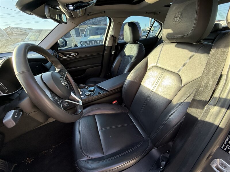 2017 Alfa Romeo Giulia - Photo 6 - Meridian, ID 83642
