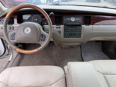 2004 Lincoln Town Car Ultimate - Photo 8 - Meridian, ID 83642