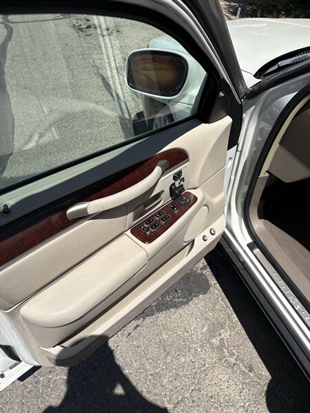 2004 Lincoln Town Car Ultimate - Photo 8 - Meridian, ID 83642