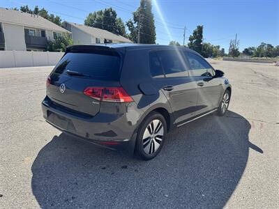 2016 Volkswagen e-Golf SE   - Photo 2 - Meridian, ID 83642