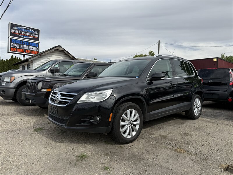 2011 Volkswagen Tiguan SEL 4Motion   - Photo 1 - Meridian, ID 83642