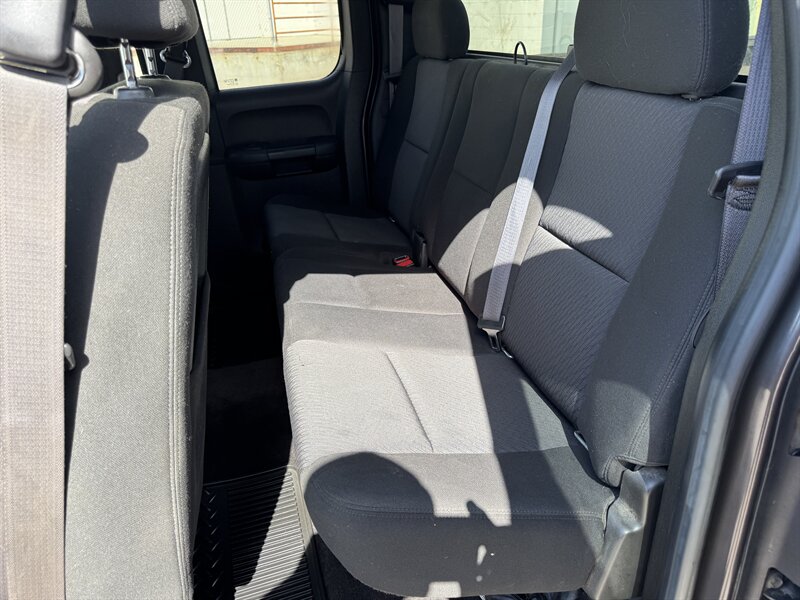 2011 Chevrolet Silverado 1500 LT   - Photo 9 - Meridian, ID 83642