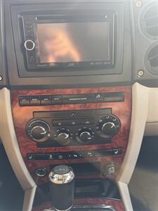 2006 Jeep Commander Limited Limited 4dr SUV   - Photo 14 - Meridian, ID 83642