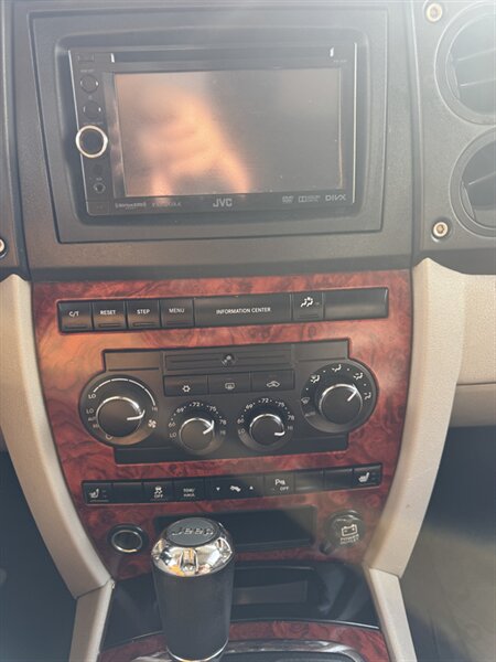 2006 Jeep Commander Limited Limited 4dr SUV   - Photo 14 - Meridian, ID 83642