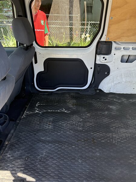 2011 Ford Transit Connect XLT - Photo 7 - Meridian, ID 83642