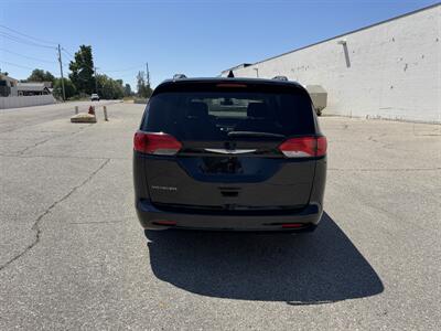 2020 Chrysler Voyager LXi   - Photo 4 - Meridian, ID 83642