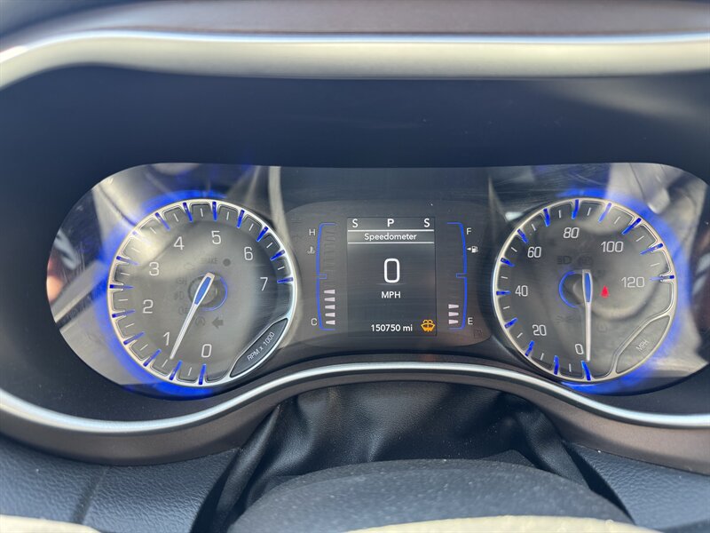 2020 Chrysler Voyager LXi   - Photo 6 - Meridian, ID 83642