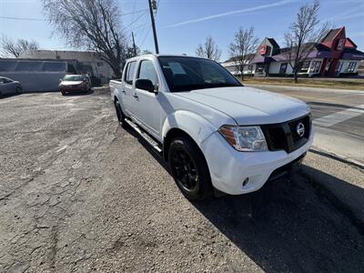 2018 Nissan Frontier SV   - Photo 2 - Meridian, ID 83642