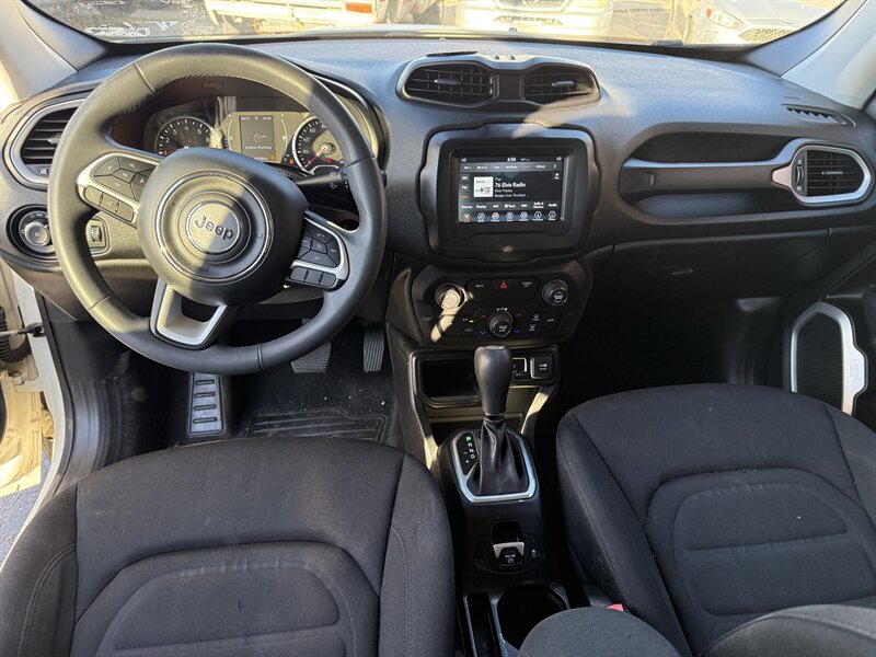 2018 Jeep Renegade Latitude - Photo 9 - Meridian, ID 83642