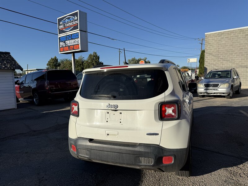 2018 Jeep Renegade Latitude - Photo 4 - Meridian, ID 83642